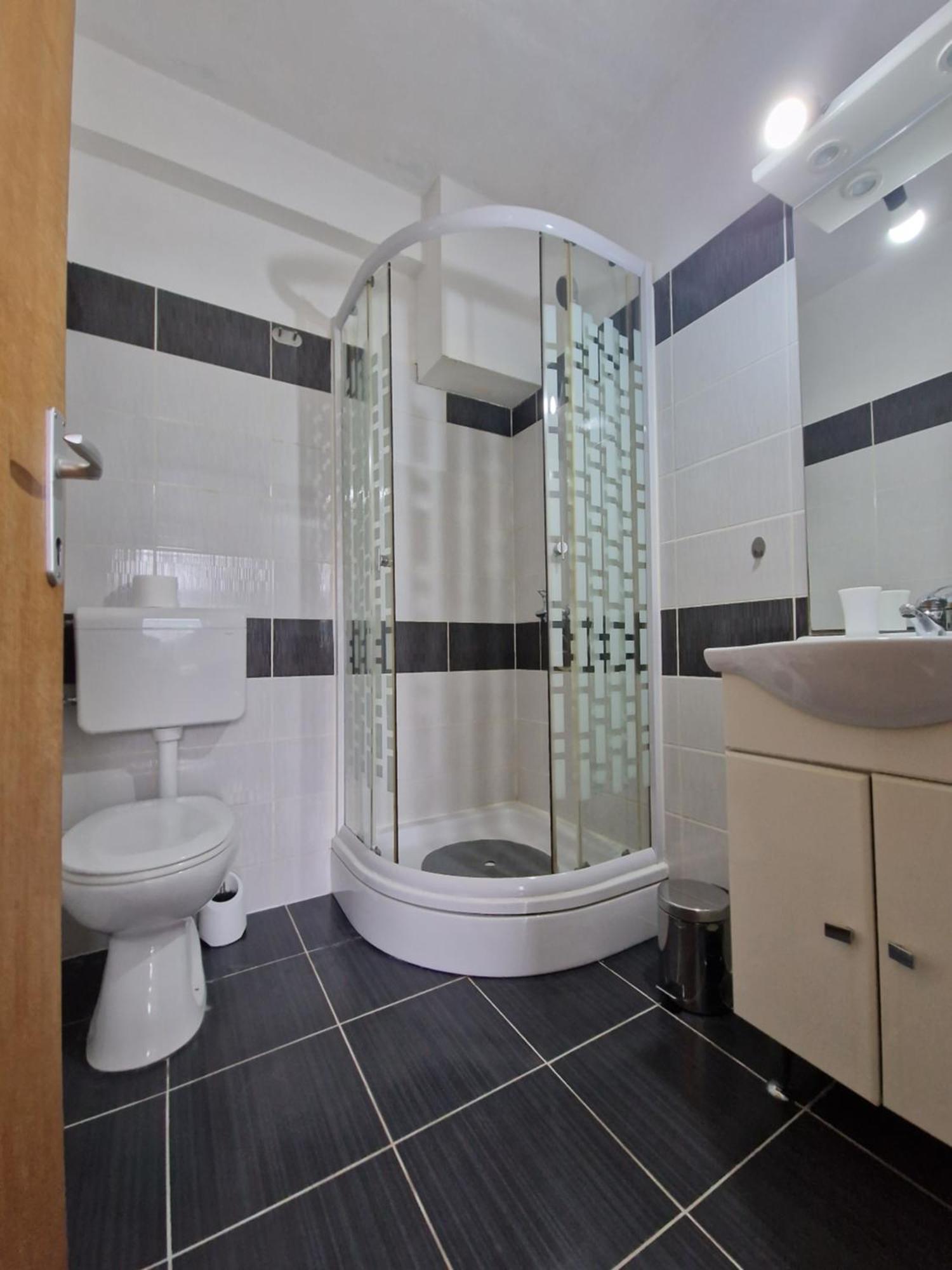 Ensuite Stay Rooms Split Eksteriør billede
